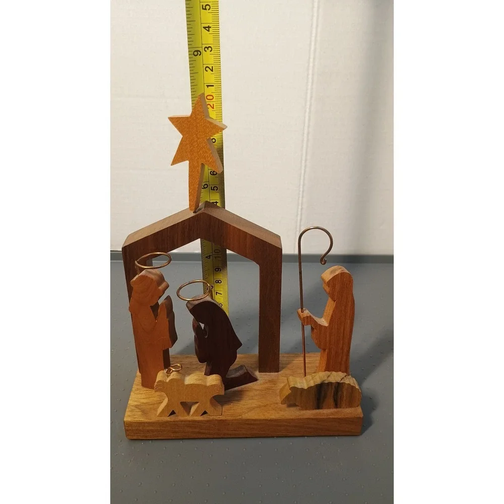 Jerry Krider Nativity Scene Unisex OS Brown Excellent Mixed Wood Signed 2004 Art